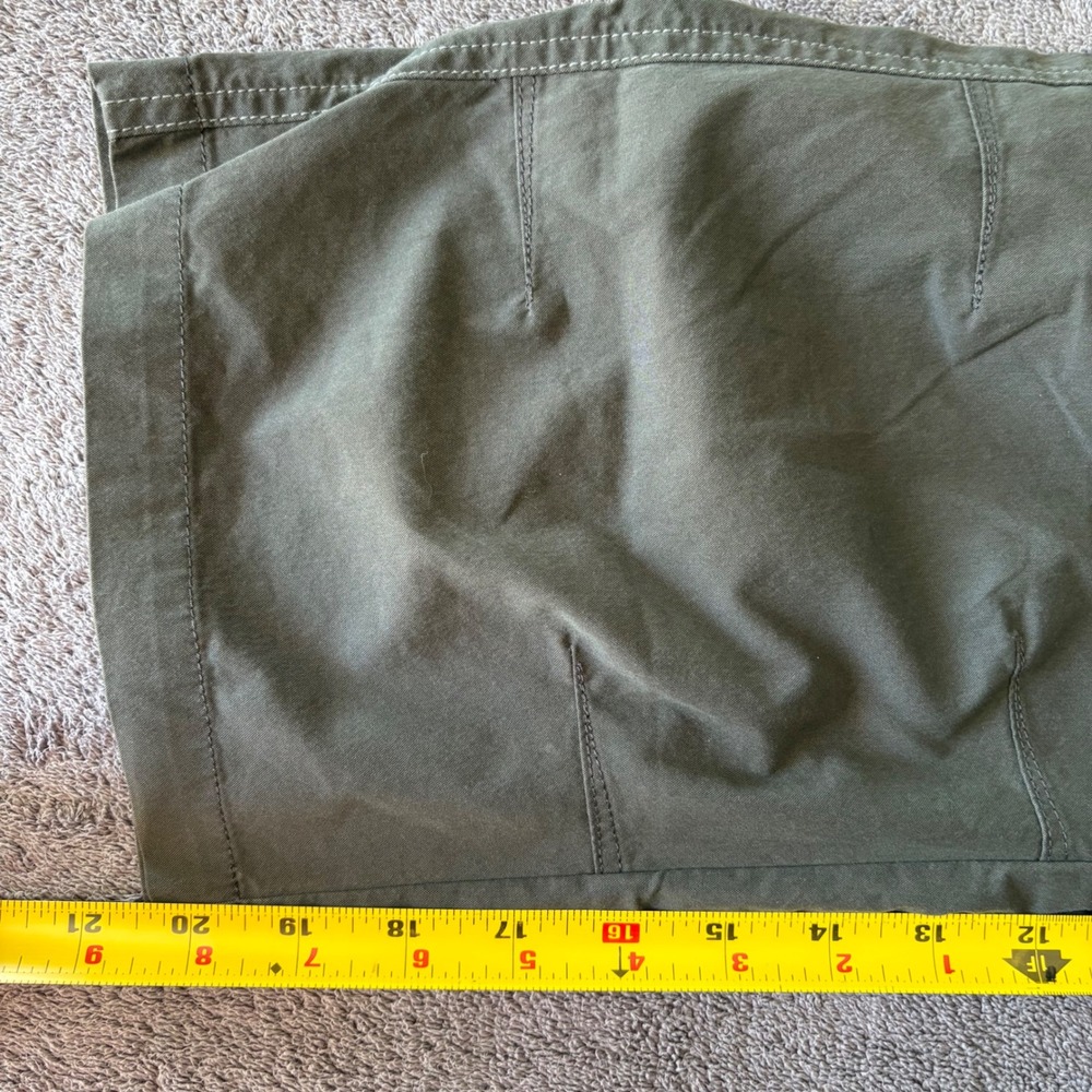 Kuhl Free Range Cargo Capri Pants Size 10 Grey Hiking Outdoor Utility Cropped - Picture 5 of 6